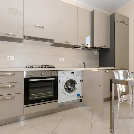 Brianza Flat 公寓 *