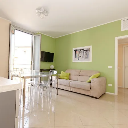 Brianza Flat Apartment *