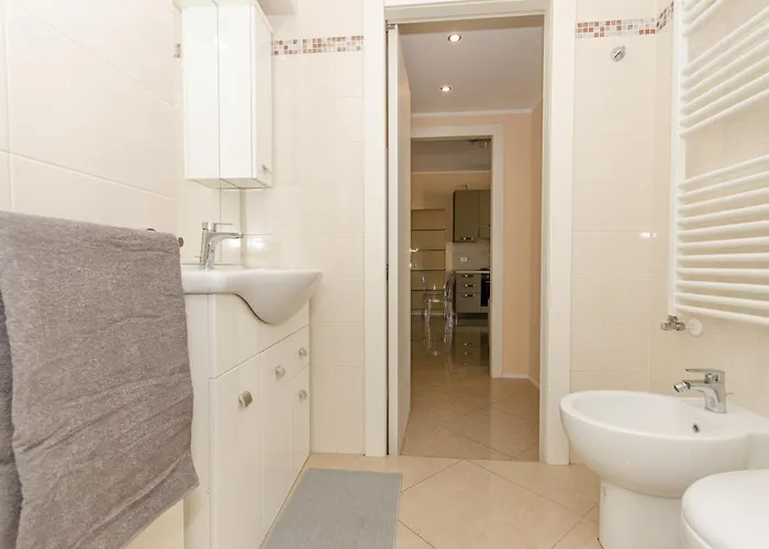 Brianza Flat Apartment *