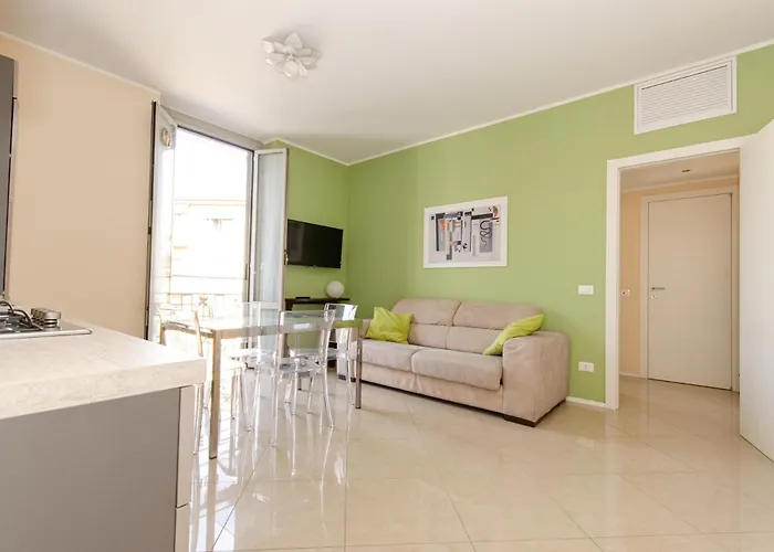 Brianza Flat Lägenhet *